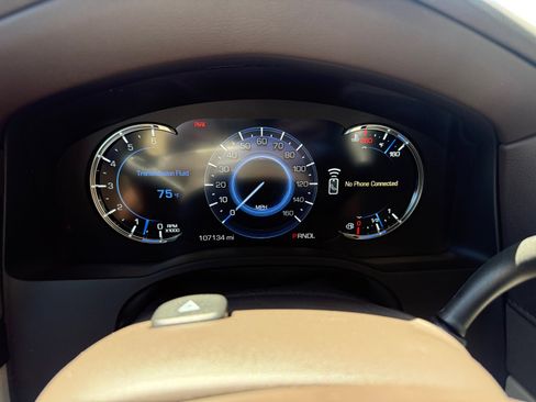 Used 2017 Cadillac Escalade Luxury AWD/4WD image 11