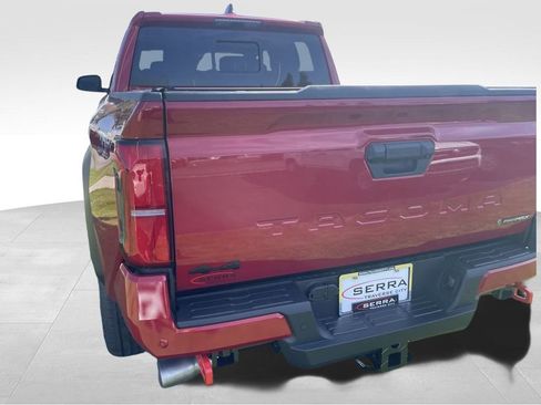 New 2025 Toyota Tacoma TRD Off-Road AWD/4WD image 10