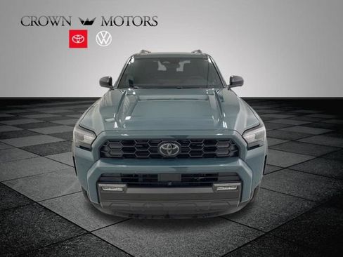 Used 2025 Toyota 4Runner TRD Off-Road Premium AWD/4WD image 2