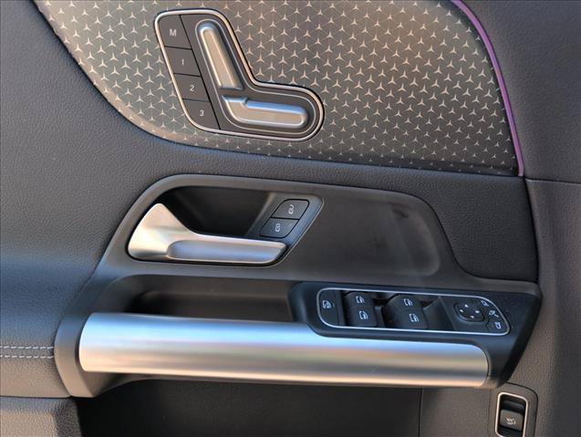 Certified 2025 Mercedes-Benz GLA 250 image 12