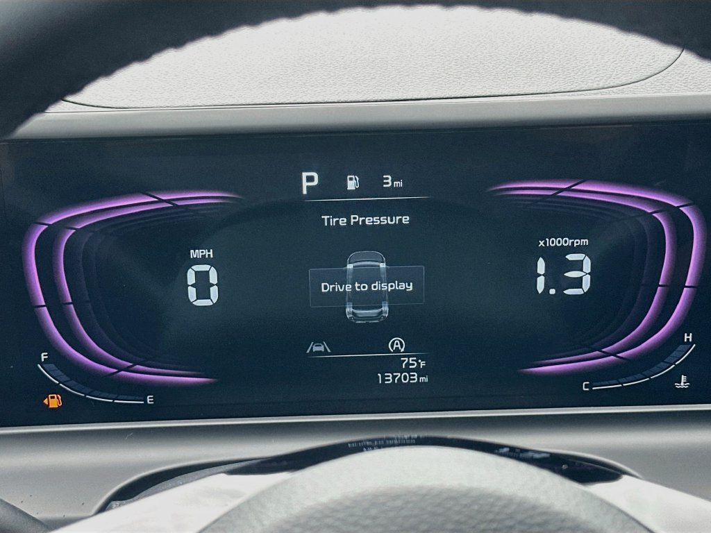Certified 2025 Kia Seltos S FWD image 12