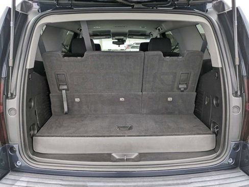 Used 2018 Chevrolet Tahoe LS w/ Enhanced Driver Alert Package RWD image 12