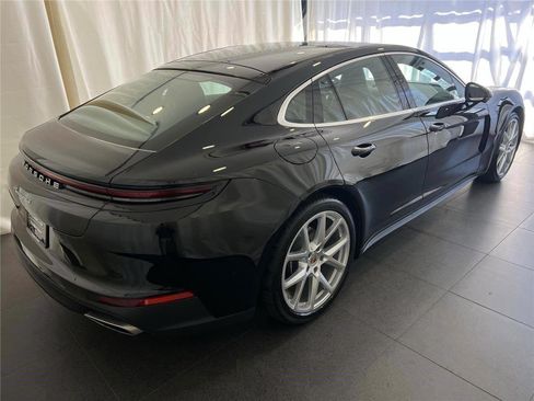 New 2026 Porsche Panamera 4 image 9