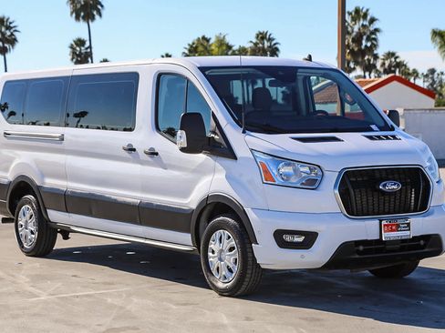 Used 2022 Ford Transit 350 XLT image 4