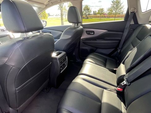 Used 2023 Nissan Murano SL image 11