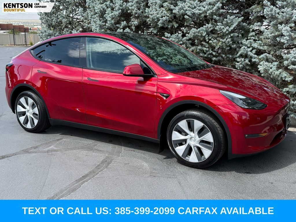 Used 2024 Tesla Model Y Long Range AWD/4WD image 11