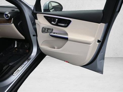 Certified 2025 Mercedes-Benz GLC 300 4MATIC image 30