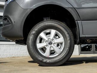 Used 2025 Mercedes-Benz Sprinter 2500 video 4