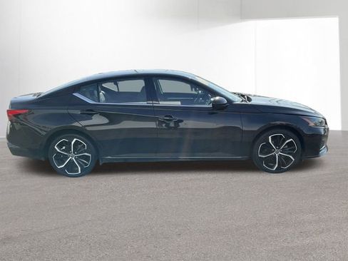 Certified 2024 Nissan Altima 2.5 SR image 33