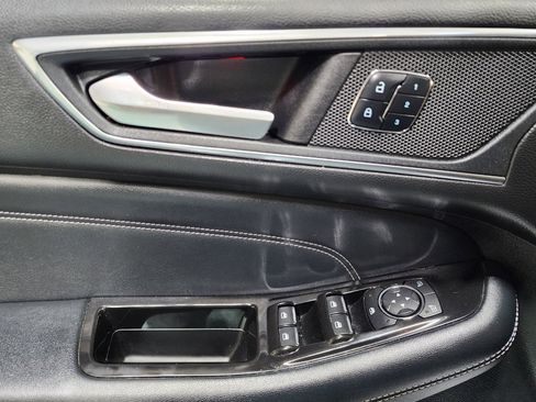 Used 2017 Ford Edge Titanium w/ Equipment Group 302A image 17