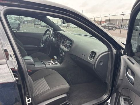 Used 2023 Dodge Charger R/T w/ Blacktop Package image 8