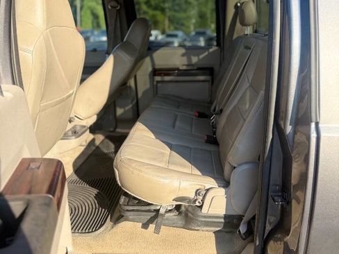 Used 2008 Ford F350 Lariat image 12