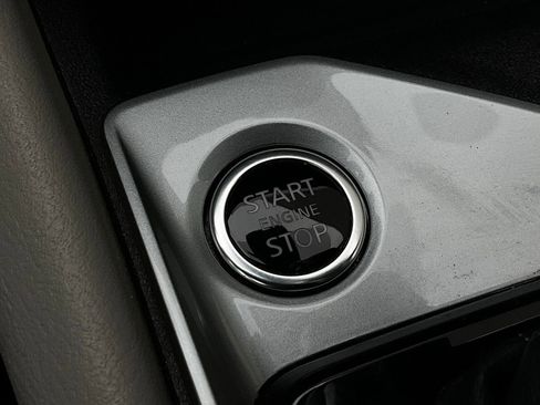 Used 2025 Nissan Altima 2.5 SV image 24