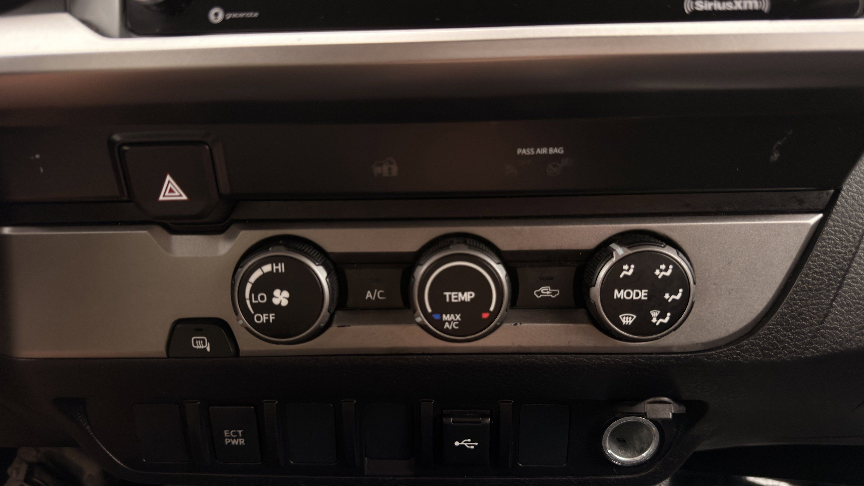 Used 2022 Toyota Tacoma SR5 RWD image 46