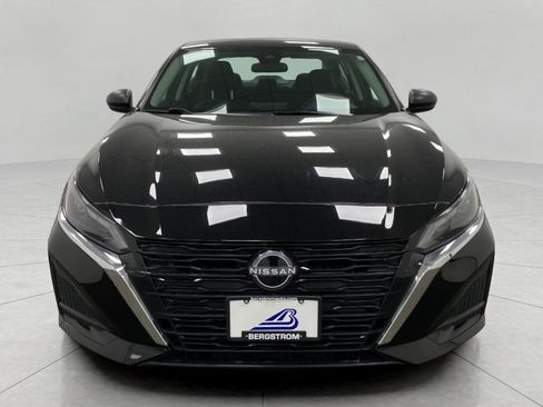Certified 2025 Nissan Altima 2.5 SV FWD image 38