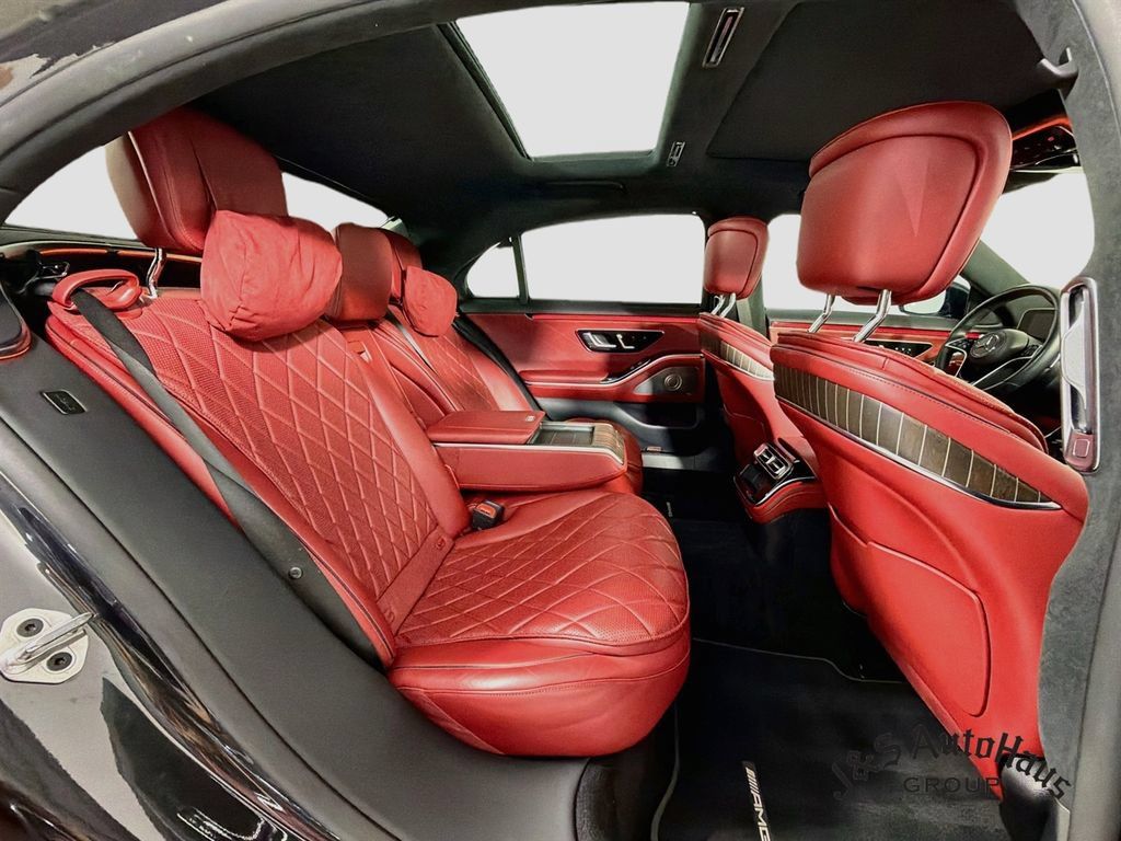 Used 2021 Mercedes-Benz S 580 4MATIC Sedan image 33