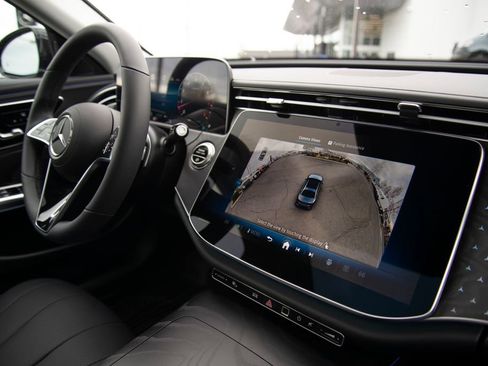 New 2026 Mercedes-Benz E 350 4MATIC Sedan image 20