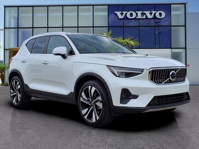 Certified 2024 Volvo XC40 B5 Plus w/ Protection Package Premier