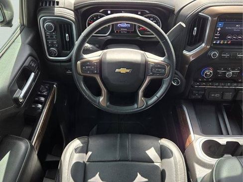 Used 2019 Chevrolet Silverado 1500 High Country w/ Technology Package AWD/4WD image 15