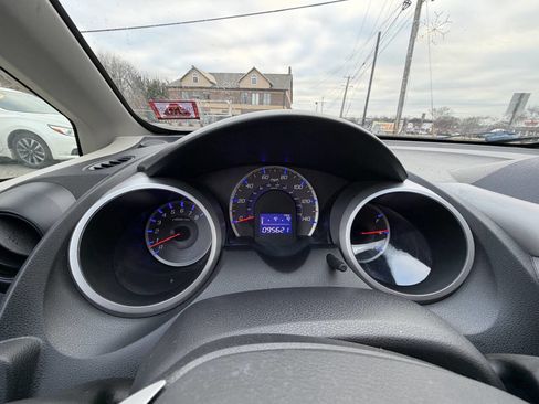 Used 2013 Honda Fit image 42