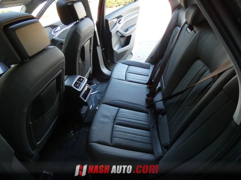 Used 2021 Audi e-tron Premium w/ Convenience Plus Package AWD/4WD image 43