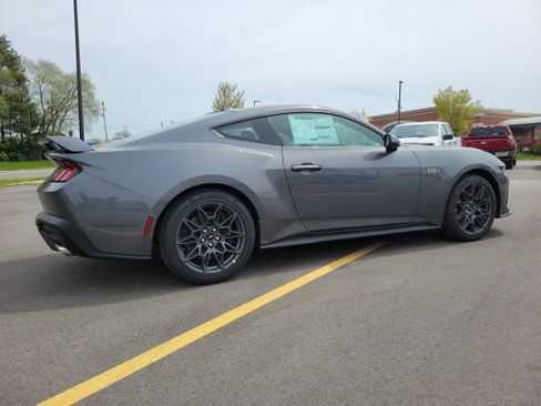 New 2026 Ford Mustang GT Premium RWD image 4