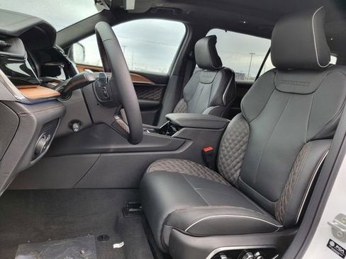 New 2026 Jeep Grand Cherokee L Summit AWD/4WD image 19
