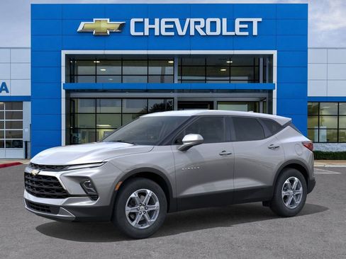 New 2026 Chevrolet Blazer LT image 2