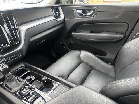 Used 2019 Volvo XC60 T6 Momentum w/ Premium Package AWD/4WD image 20