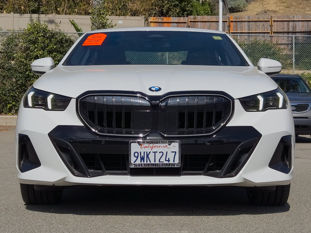 Used 2026 BMW 530i w/ M Sport Package RWD image 2