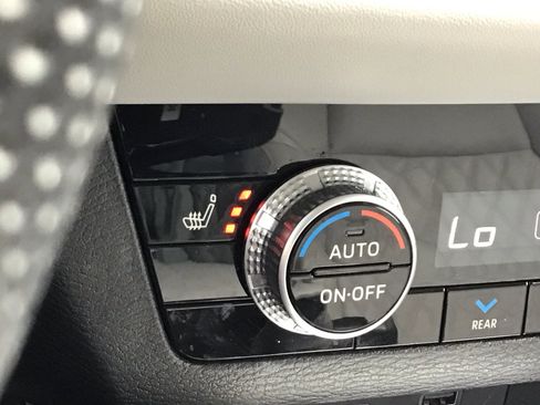 Used 2023 Mitsubishi Outlander SEL FWD image 4