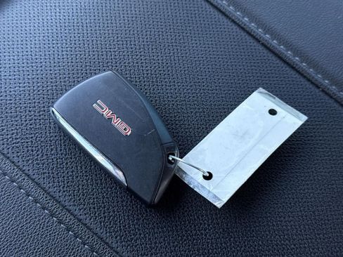 Used 2023 GMC Sierra 1500 SLT w/ SLT Premium Package image 40