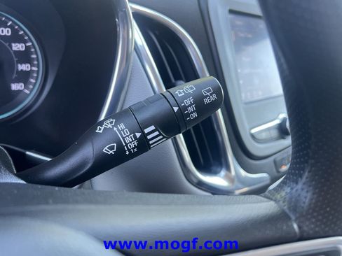 Used 2023 Chevrolet Equinox LT w/ LPO, Floor Liner Package FWD image 15