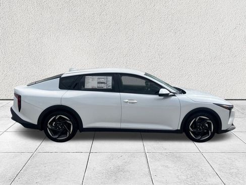 New 2025 Kia K4 EX image 8