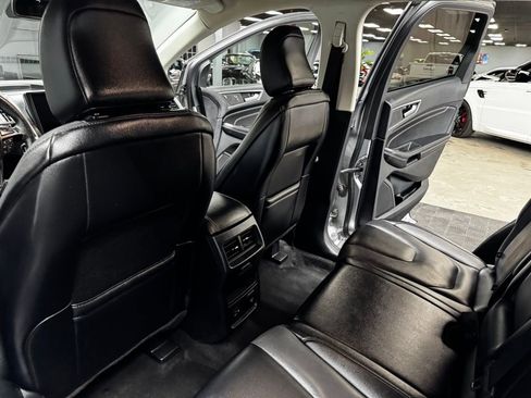 Used 2022 Ford Edge Titanium w/ Equipment Group 301A AWD/4WD image 41