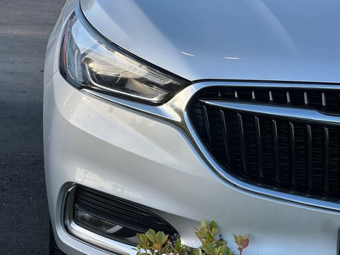 Used 2019 Buick Enclave Essence FWD image 14