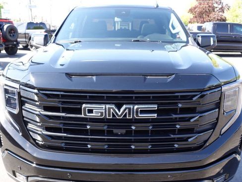 Used 2024 GMC Sierra 1500 Elevation w/ Elevation Premium Package AWD/4WD image 7