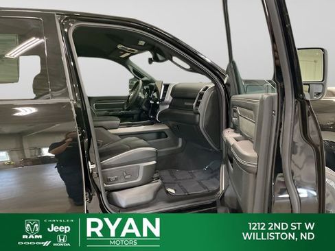 New 2026 RAM 2500 Laramie AWD/4WD image 44