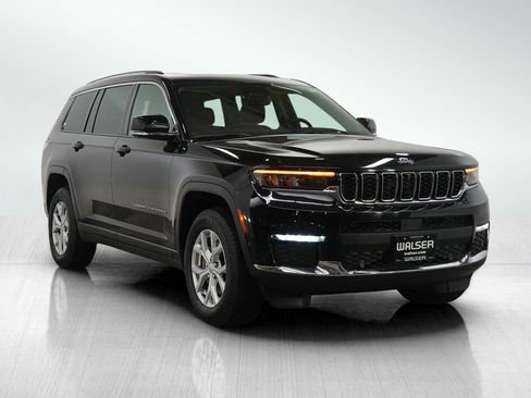 Used 2023 Jeep Grand Cherokee L Limited w/ Luxury Tech Group II image 7