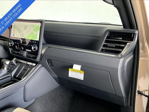 Used 2026 Lexus GX 550 AWD/4WD image 20