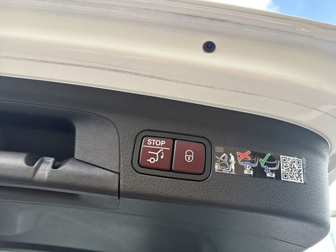 Certified 2026 Mercedes-Benz GLE 350 4MATIC image 29