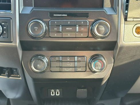 Used 2019 Ford F150 XLT AWD/4WD image 32