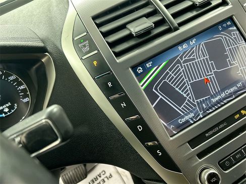 Used 2019 Lincoln MKZ Reserve image 18