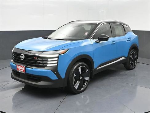 Certified 2025 Nissan Kicks SR FWD image 1