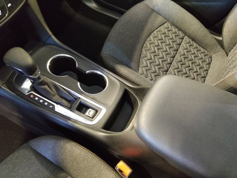 Used 2023 Chevrolet Equinox LT image 26