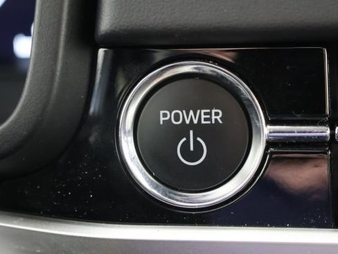 Used 2025 Mitsubishi Outlander ES image 17