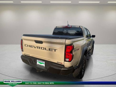 Used 2024 Chevrolet Colorado ZR2 w/ ZR2 Convenience Package III AWD/4WD image 3