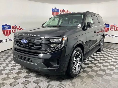 New 2026 Ford Expedition Active image 7