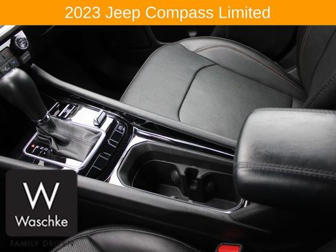 Used 2023 Jeep Compass Limited w/ Elite Group AWD/4WD image 28