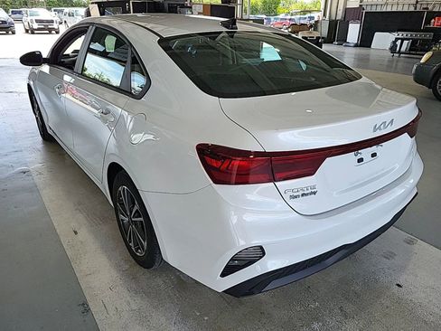 Used 2023 Kia Forte LXS w/ LXS Technology Package image 2